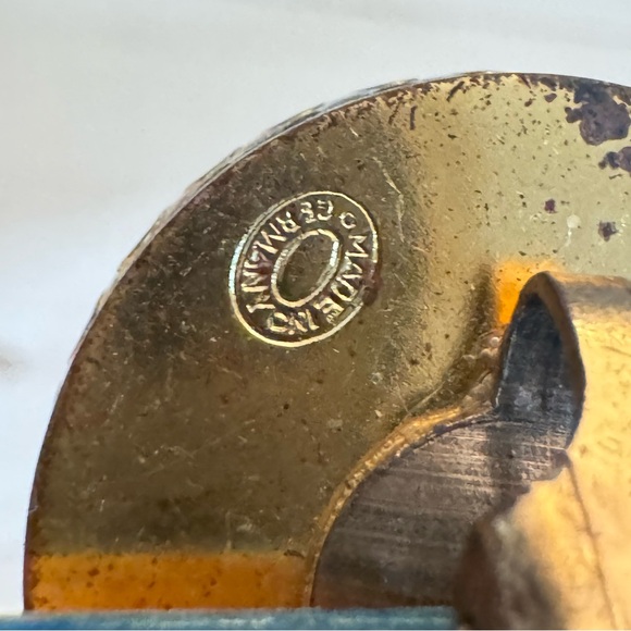 Vintage White Round Made in Germany Edge Clip On Earrings Gold Tone Setting - Picture 4 of 10